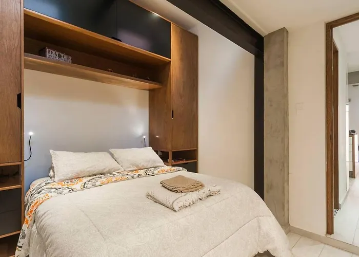 Apartment Vicente Suarez 24